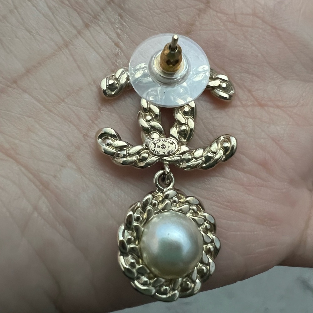 Chanel Earrings - Picture 5 of 12